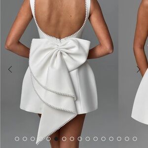 Elegant White Sleeveless Dress Carrie mini